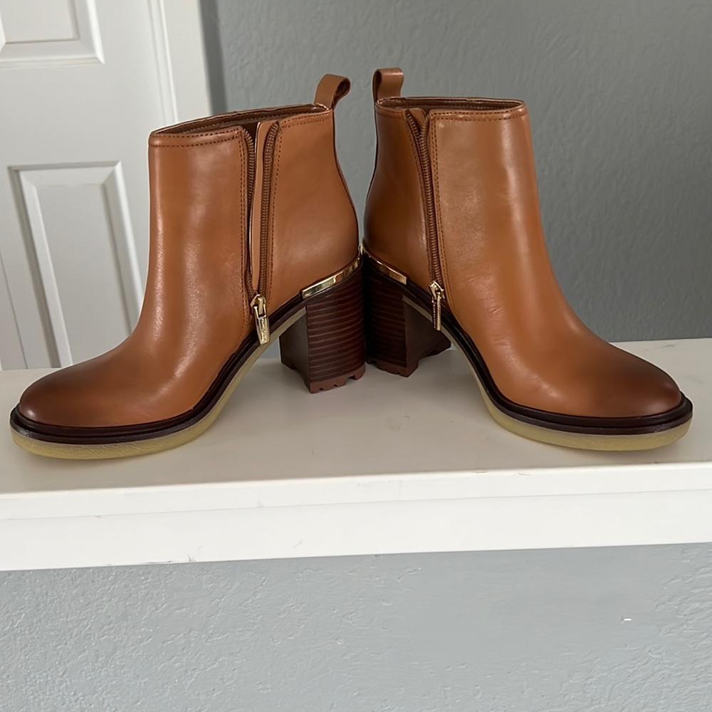 Brand new Vince Camuto Gorgan bootie